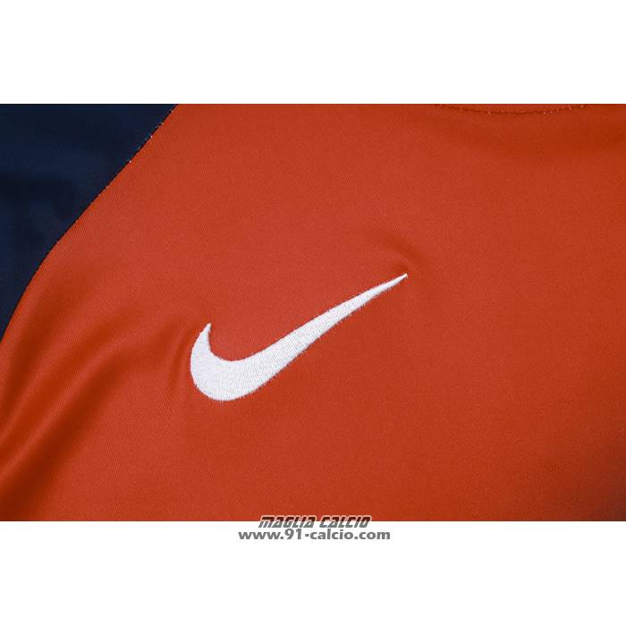 Tuta da Track
 Paris Saint-Germain Manica Corta
 2023-2024 Rosso
 e 
Blu
 - Pantaloncini
